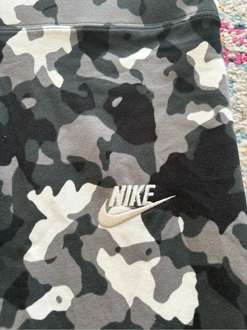 Nike Gray & Black Camo Tight-Fit High Rise Leggings